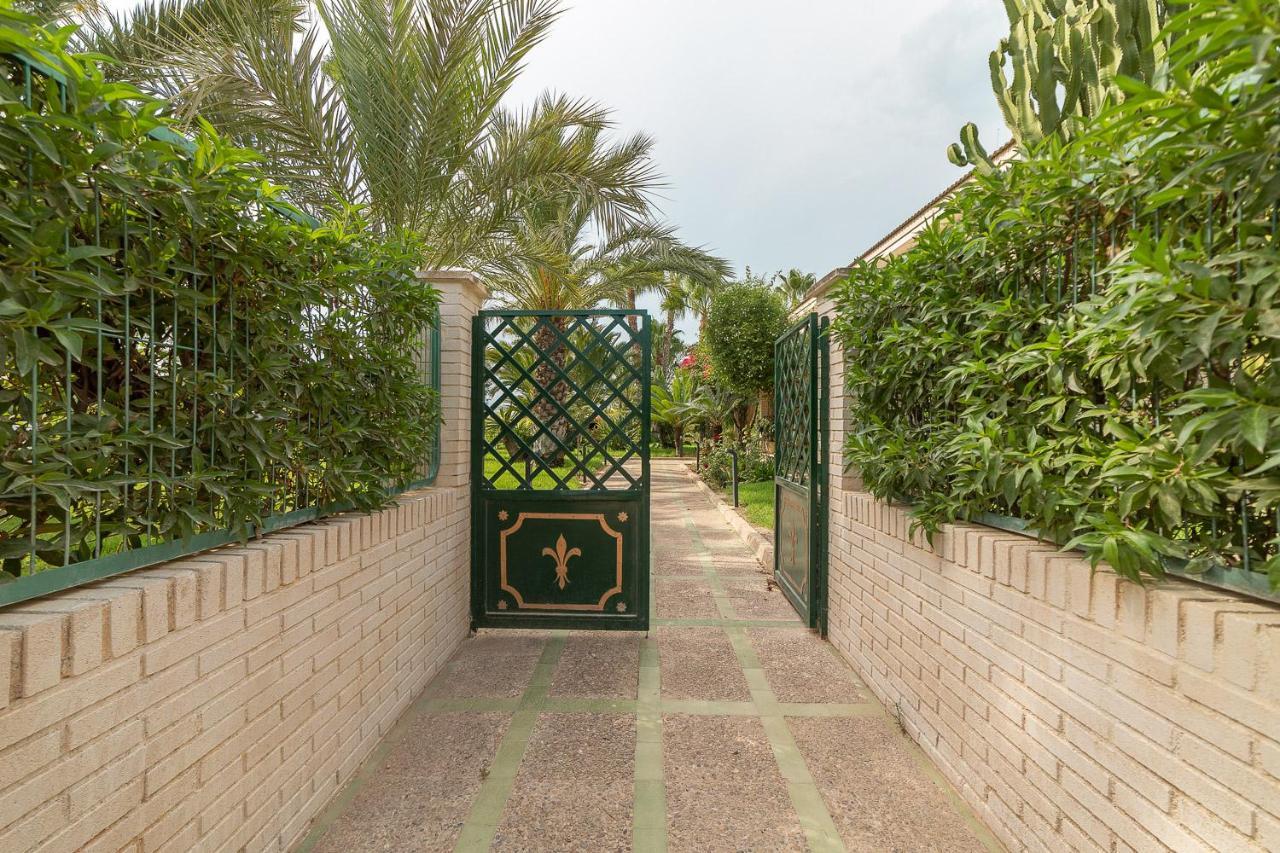 Villa Aldar El Albir Dış mekan fotoğraf